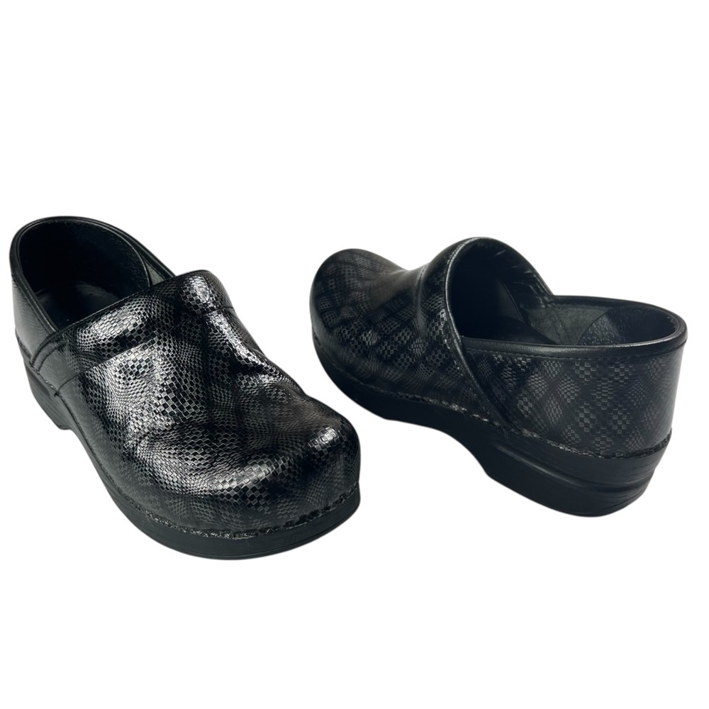 Dansko Professional Clog 38 Diamond Lattice Nursing Medical Teacher Hospitality